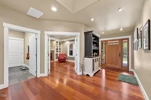 19528 E Campbell Rd, Bend, OR 97702 - Photo 6