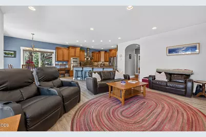 19528 E Campbell Road, Bend, OR 97702 - Photo 10