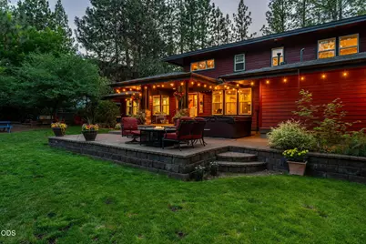 19528 E Campbell Road, Bend, OR 97702 - Photo 4