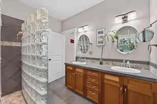 19528 E Campbell Rd, Bend, OR 97702 - Photo 26