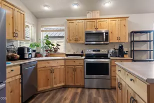 469 NW 24th Pl, Redmond, OR 97756 - Photo 10