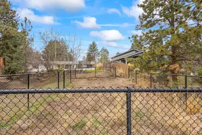 194 SE Cessna Drive, Bend, OR 97702 - Photo 34