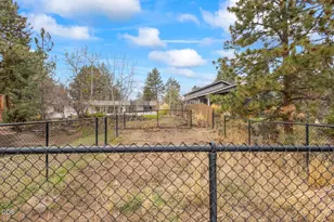 194 SE Cessna Dr, Bend, OR 97702 - Photo 34