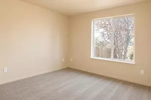 402 SE Carmen Way, Madras, OR 97741 - Photo 8