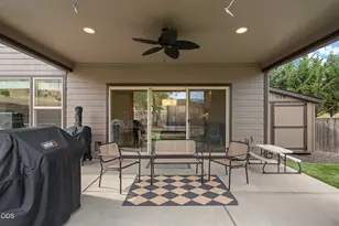 4401 Vista Pointe Dr, Medford, OR 97504 - Photo 18