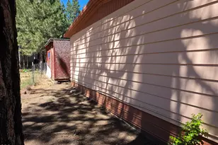 61060 Kings Ln, Bend, OR 97702 - Photo 18