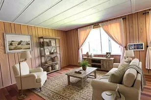 61060 Kings Ln, Bend, OR 97702 - Photo 2