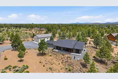 17740 Ox Spur Court, Bend, OR 97703 - Photo 6