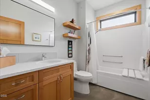 17740 Ox Spur Ct, Bend, OR 97703 - Photo 36