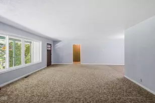 11150 Lower River Rd, Grants Pass, OR 97526 - Photo 10