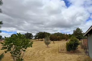 63 Rogue River Dr, Eagle Point, OR 97524 - Photo 30