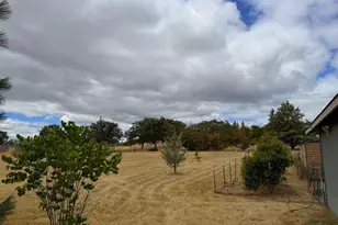 63 Rogue River Dr, Eagle Point, OR 97524 - Photo 42