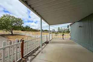 63 Rogue River Dr, Eagle Point, OR 97524 - Photo 24