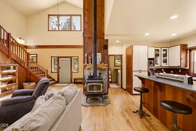 255 Janice Way, Merlin, OR 97532 - Photo 8