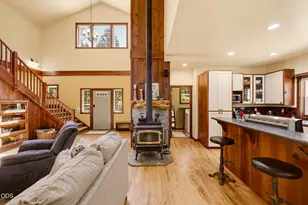 255 Janice Way, Merlin, OR 97532 - Photo 8