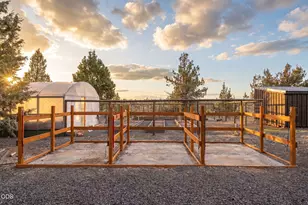 18495 Crawford Trail, Sisters, OR 97759 - Photo 8