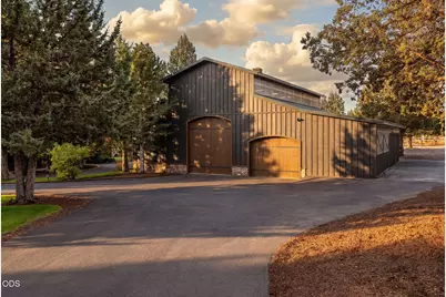 18495 Crawford Trail, Sisters, OR 97759 - Photo 4