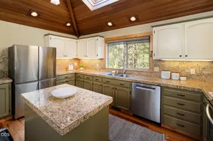 17396 Red Cedar Ln, Sunriver, OR 97707 - Photo 8