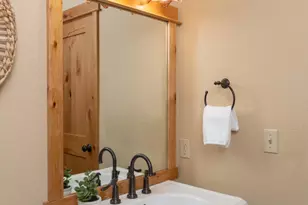 17396 Red Cedar Ln, Sunriver, OR 97707 - Photo 10