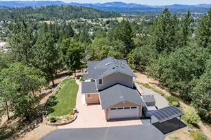 712 Colleen Ct, Grants Pass, OR 97527 - Photo 4