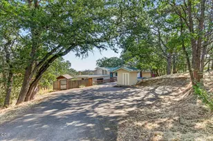 5015 Dark Hollow Rd, Medford, OR 97501 - Photo 1
