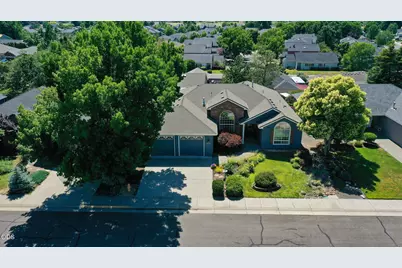 499 Ridgeway Avenue, Central Point, OR 97502 - Photo 30