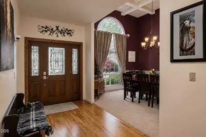 499 Ridgeway Avenue, Central Point, OR 97502 - Photo 2