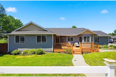 2541 NW 15th Street, Redmond, OR 97756 - Photo 2