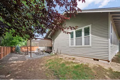 20705 Snow Peaks Drive, Bend, OR 97701 - Photo 38