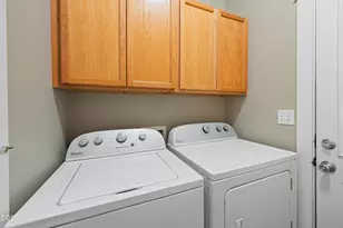 20705 Snow Peaks Dr, Bend, OR 97701 - Photo 30