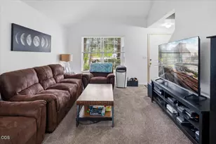 1559 SW Rimrock Way, Redmond, OR 97756 - Photo 6