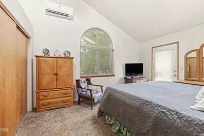 65230 94th Street, Bend, OR 97703 - Photo 12