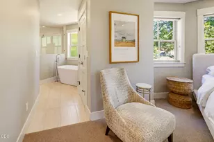 225 N Oregon St, Jacksonville, OR 97530 - Photo 48