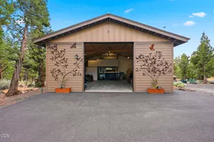 67295 Gist Rd, Bend, OR 97703 - Photo 38