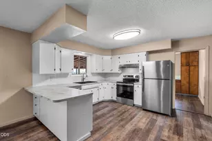 285 SW Claypool St, Prineville, OR 97754 - Photo 14