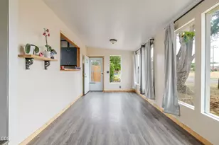 31 3rd St, Metolius, OR 97741 - Photo 8