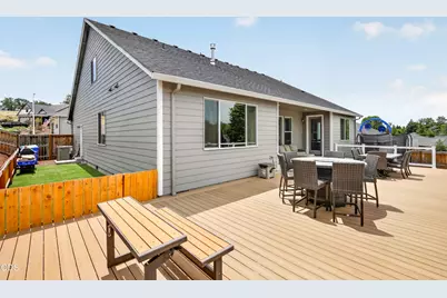 327 Arrowhead Trail, Eagle Point, OR 97524 - Photo 30
