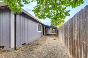 3643 Amelia Way, White City, OR 97503 - Photo 34
