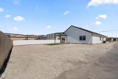 467 Arnos Street, Talent, OR 97540 - Photo 24