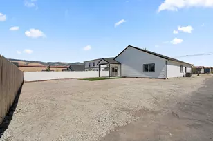 467 Arnos St, Talent, OR 97540 - Photo 24