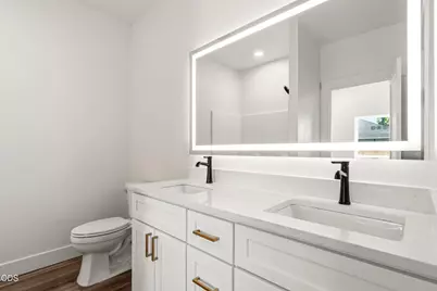 467 Arnos Street, Talent, OR 97540 - Photo 16