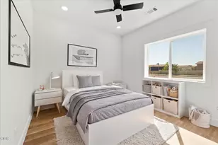467 Arnos St, Talent, OR 97540 - Photo 22