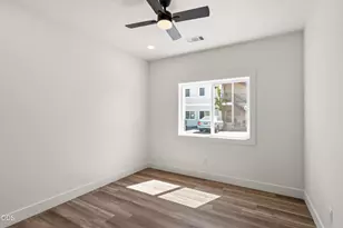 467 Arnos St, Talent, OR 97540 - Photo 14