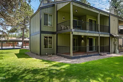 897 E Desperado Trail #UNIT 102, Sisters, OR 97759 - Photo 4