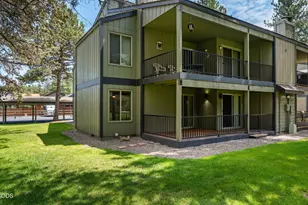897 E Desperado Trail, Sisters, OR 97759 - Photo 4