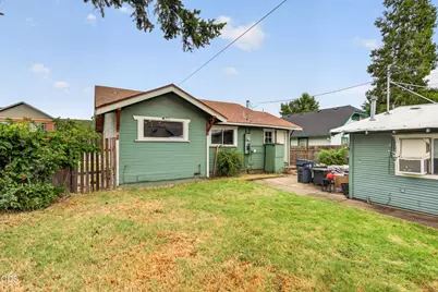 625 W Jackson Street, Medford, OR 97501 - Photo 20