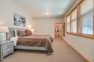 57135 Fremont Dr, Sunriver, OR 97707 - Photo 12