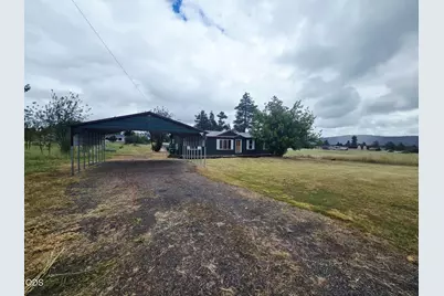 34687 Kerry Drive, Chiloquin, OR 97624 - Photo 2