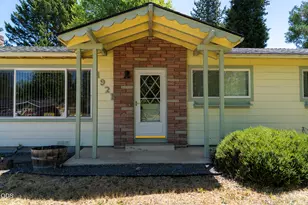 1921 Regina Way, Grants Pass, OR 97527 - Photo 1