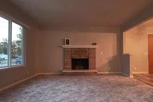 1921 Regina Way, Grants Pass, OR 97527 - Photo 8